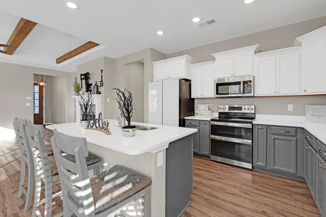 95 DOGWOOD SPRINGS DR, Oakland, TN 38060