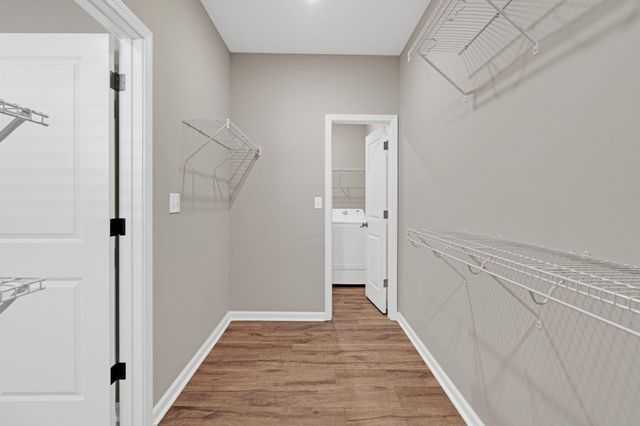 95 DOGWOOD SPRINGS DR, Oakland, TN 38060