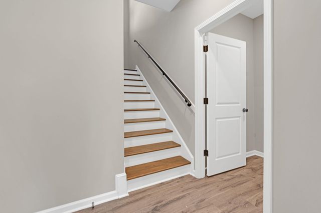 95 DOGWOOD SPRINGS DR, Oakland, TN 38060