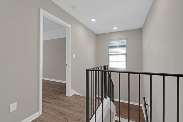 95 DOGWOOD SPRINGS DR, Oakland, TN 38060