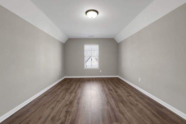 95 DOGWOOD SPRINGS DR, Oakland, TN 38060