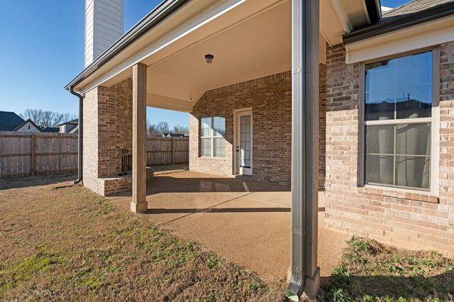 95 DOGWOOD SPRINGS DR, Oakland, TN 38060