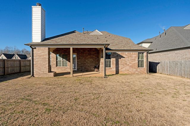 95 DOGWOOD SPRINGS DR, Oakland, TN 38060