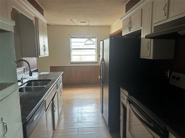 4206 N Aydelotte Avenue, Shawnee, OK 74804