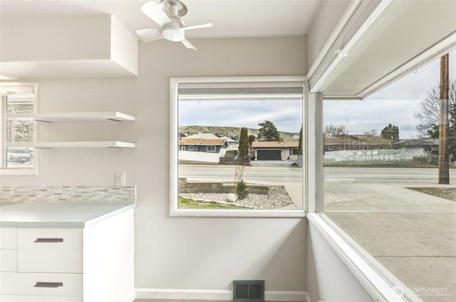 1530 Eastmont Avenue, East Wenatchee, WA 98802