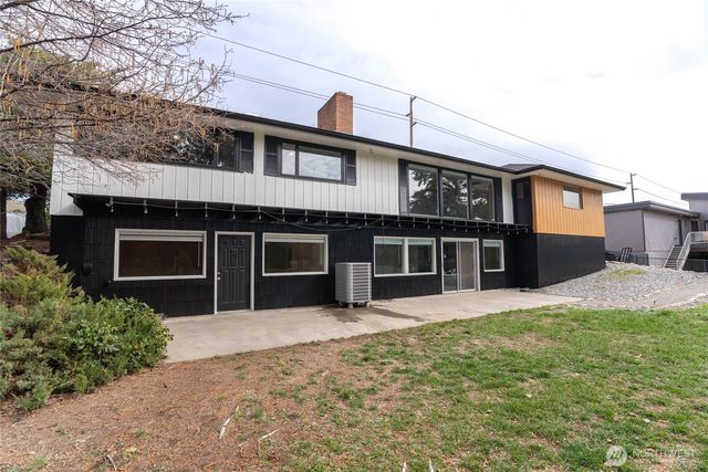 1530 Eastmont Avenue, East Wenatchee, WA 98802