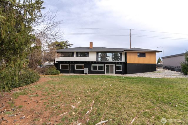 1530 Eastmont Avenue, East Wenatchee, WA 98802