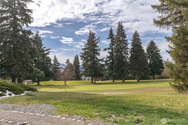 1530 Eastmont Avenue, East Wenatchee, WA 98802