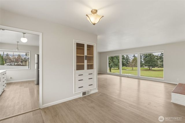 1530 Eastmont Avenue, East Wenatchee, WA 98802