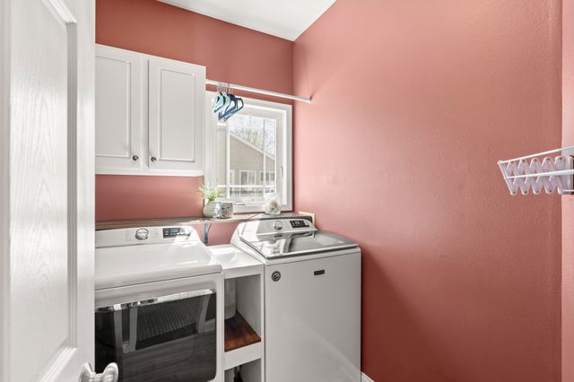 2584 NW 158th Street, Clive, IA 50325