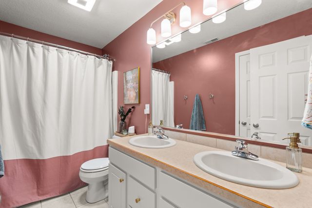 2584 NW 158th Street, Clive, IA 50325