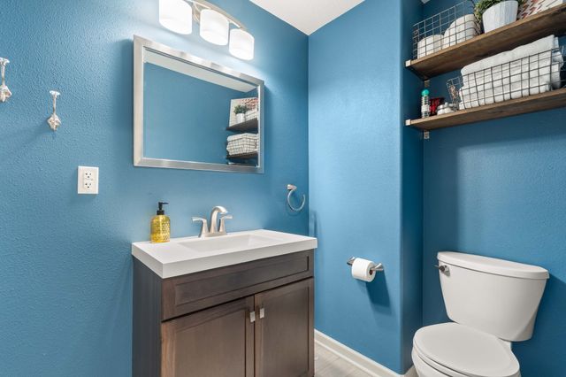 2584 NW 158th Street, Clive, IA 50325