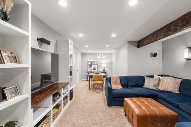 2584 NW 158th Street, Clive, IA 50325