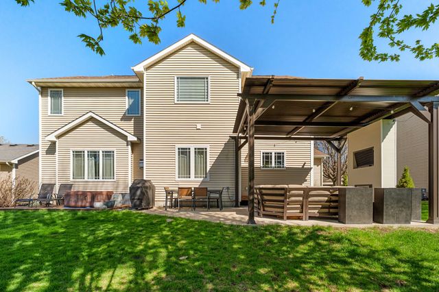 2584 NW 158th Street, Clive, IA 50325