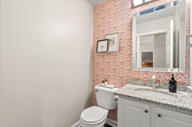 2584 NW 158th Street, Clive, IA 50325