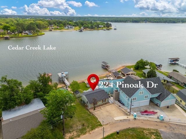 224 Pin Oak Drive, Mabank, TX 75156