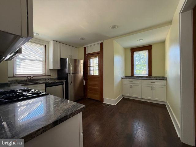 4007 BATEMAN AVE, Baltimore, MD 21216