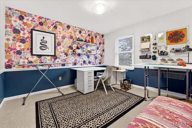 15966 Quiet Oak Road, Chesterfield, MO 63017