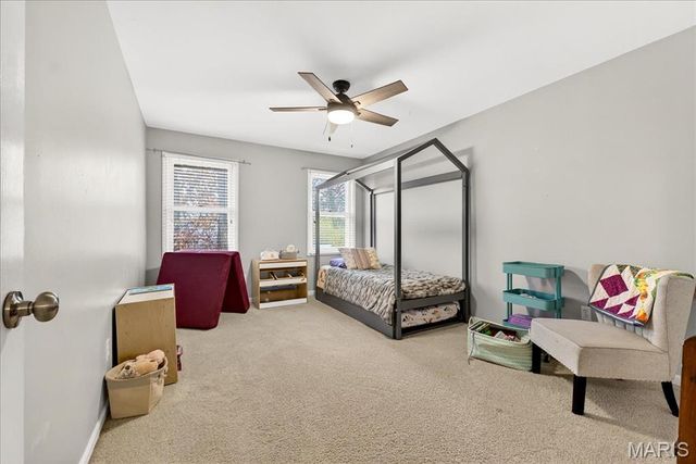 15966 Quiet Oak Road, Chesterfield, MO 63017