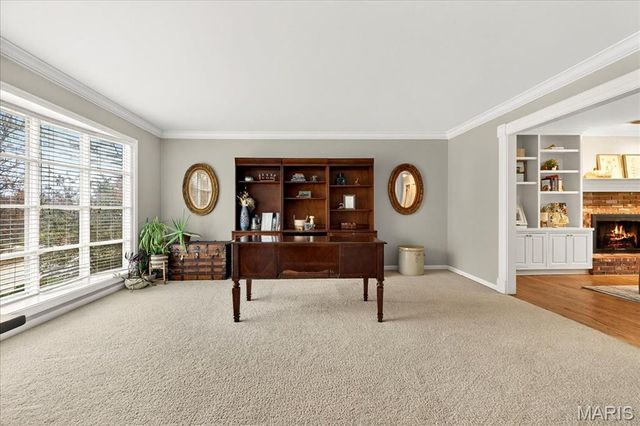 15966 Quiet Oak Road, Chesterfield, MO 63017