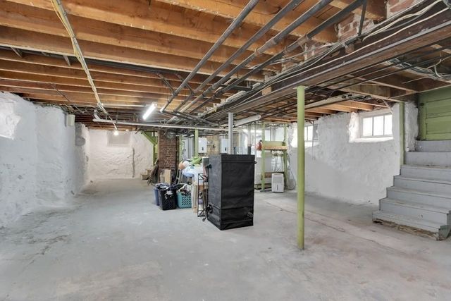 35 Manning St 2, Boston, MA 02131