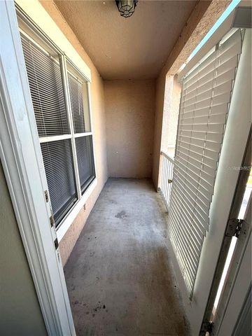 10446 VILLA VIEW CIRCLE, Tampa, FL 33647