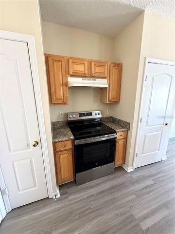 10446 VILLA VIEW CIRCLE, Tampa, FL 33647