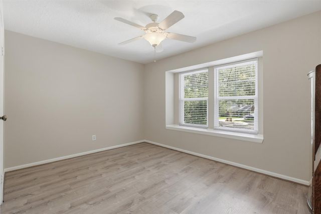 3326 Creek Shadows Drive, Houston, TX 77339