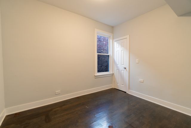 6961 S Eberhart Avenue, Chicago, IL 60637