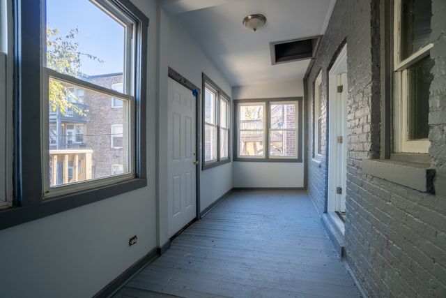 6961 S Eberhart Avenue, Chicago, IL 60637