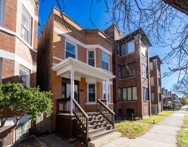 6961 S Eberhart Avenue, Chicago, IL 60637