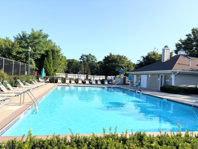 1041 Cumberland Ct, Mahwah Twp., NJ 07430