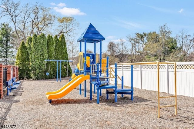 1041 Cumberland Ct, Mahwah Twp., NJ 07430