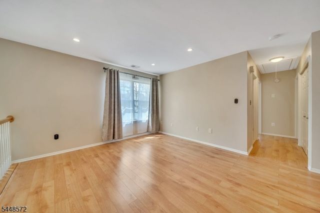 1041 Cumberland Ct, Mahwah Twp., NJ 07430
