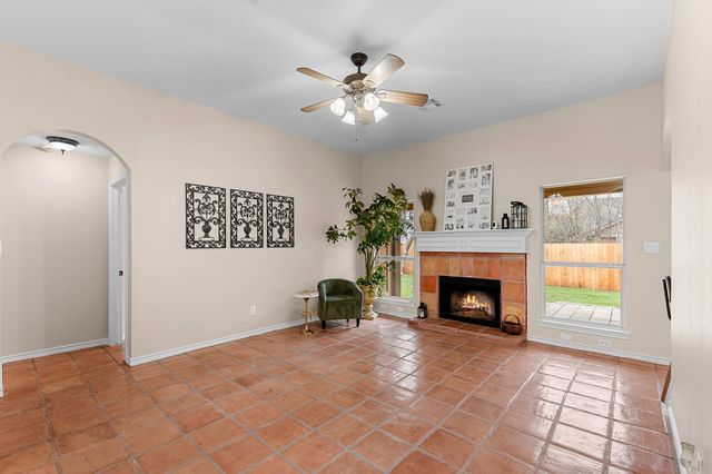 500 Maple Run DR, Round Rock, TX 78664