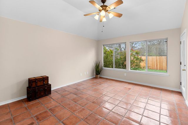 500 Maple Run DR, Round Rock, TX 78664