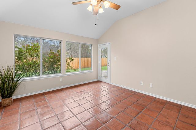 500 Maple Run DR, Round Rock, TX 78664