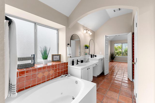 500 Maple Run DR, Round Rock, TX 78664