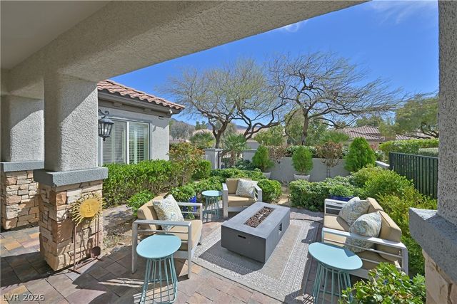 2211 Twin Falls Drive, Henderson, NV 89044