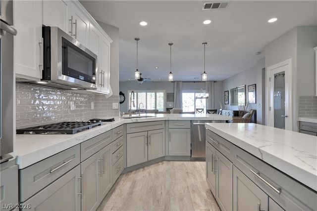 2211 Twin Falls Drive, Henderson, NV 89044