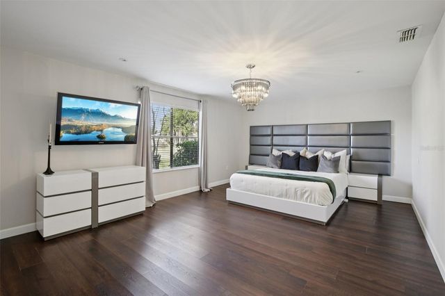 665 EASTPOINTE PARKWAY, Sarasota, FL 34232