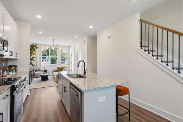103 Mission Way, Atlanta, GA 30315