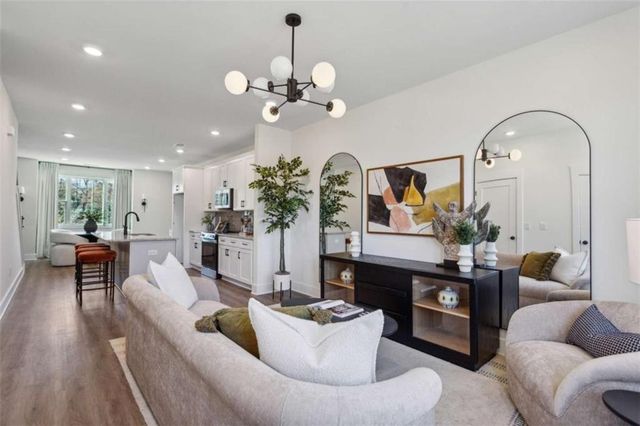 103 Mission Way, Atlanta, GA 30315