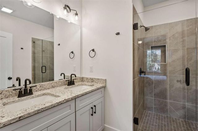 103 Mission Way, Atlanta, GA 30315