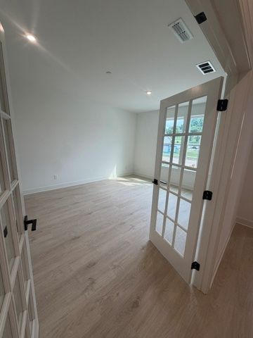 5608 Redcliffe Alley, Thompsons Station, TN 37179