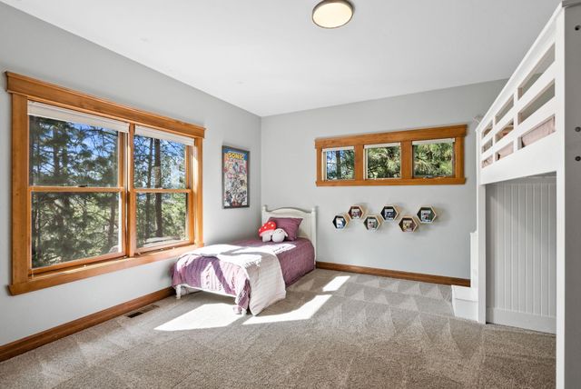 451 N KENNEWICK Ln, Liberty Lake, WA 99019