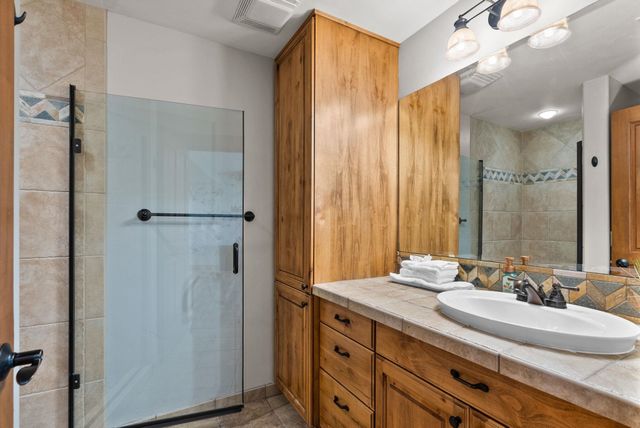 451 N KENNEWICK Ln, Liberty Lake, WA 99019