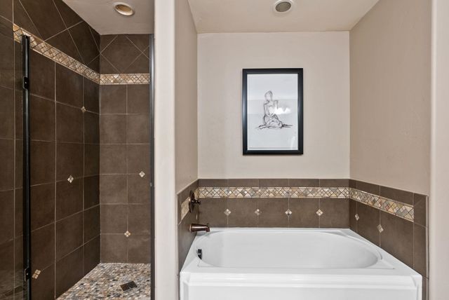 451 N KENNEWICK Ln, Liberty Lake, WA 99019