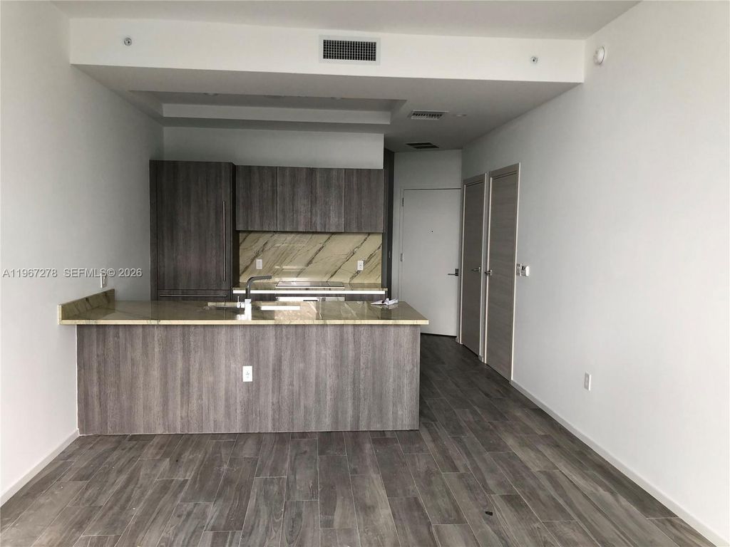 801 S Miami Ave 5108, Miami, FL 33130