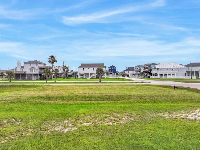 151 Miramar Drive, Galveston, TX 77554